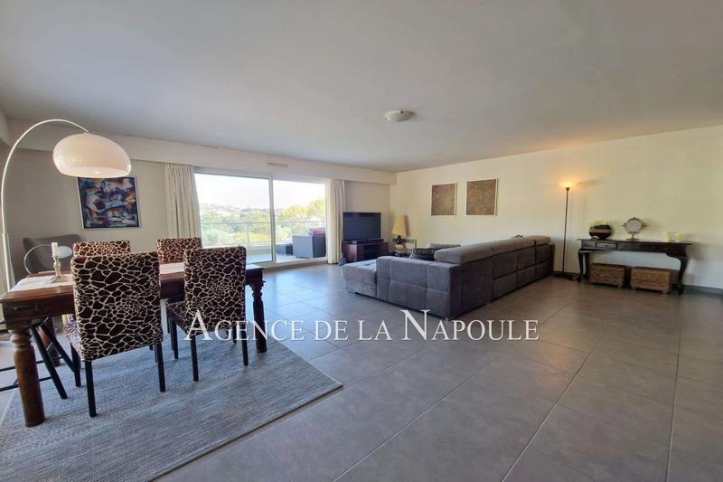 Appartement - 142 m² - 4 pièces