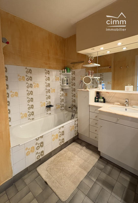 Appartement - 89 m² - 4 pièces