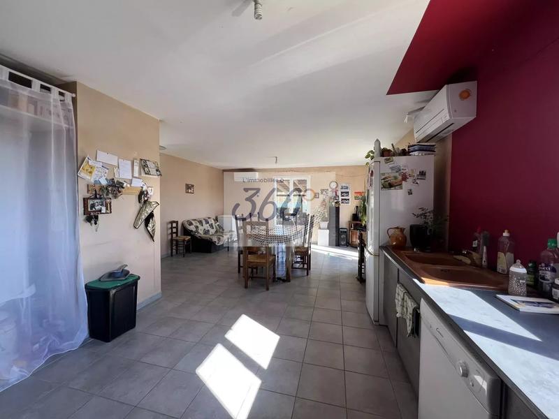 Maison - 96 m² - 5 pièces