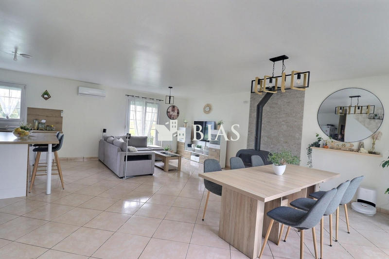 Maison - 114 m² - 5 pièces