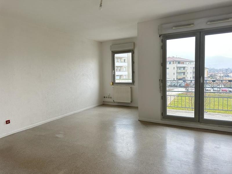 Appartement - 80 m² - 3 pièces