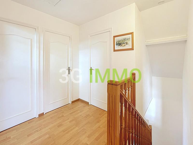 Maison traditionnelle - 140 m² - 6 pièces