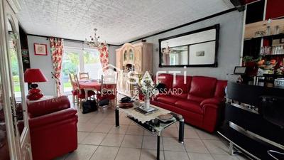 Maison - 86 m² - 4 pièces