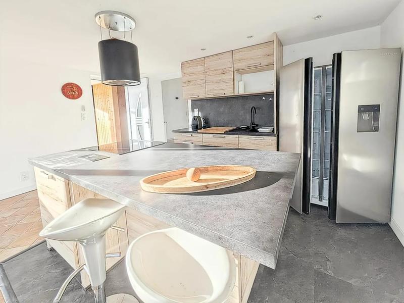 Maison - 140 m² - 5 pièces