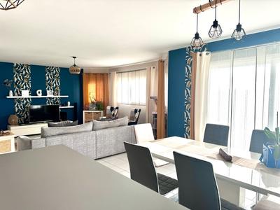 Maison - 115 m² - 6 pièces