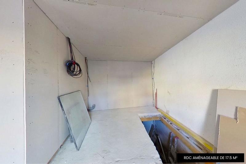 Bureau - 120 m² - 4 pièces