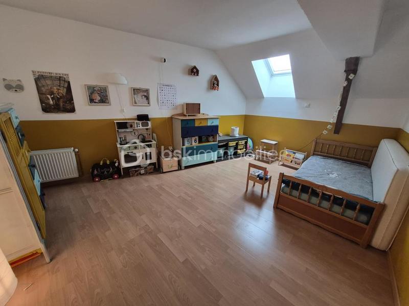 Maison - 176 m² - 8 pièces