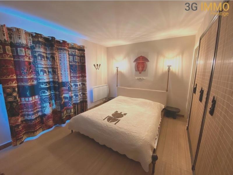 Demeure - 230 m² - 7 pièces