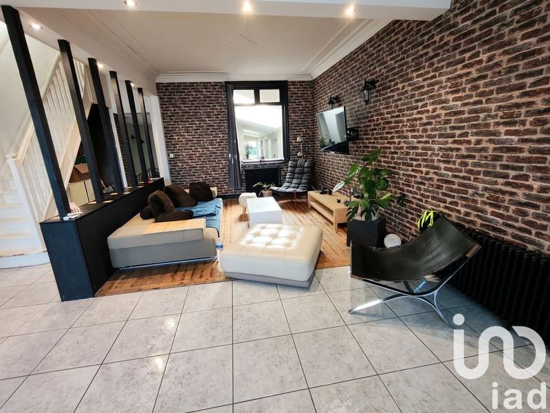 Maison - 235 m² - 8 pièces