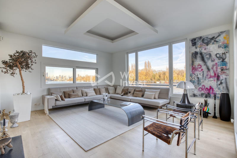 Maison - 260 m² - 8 pièces