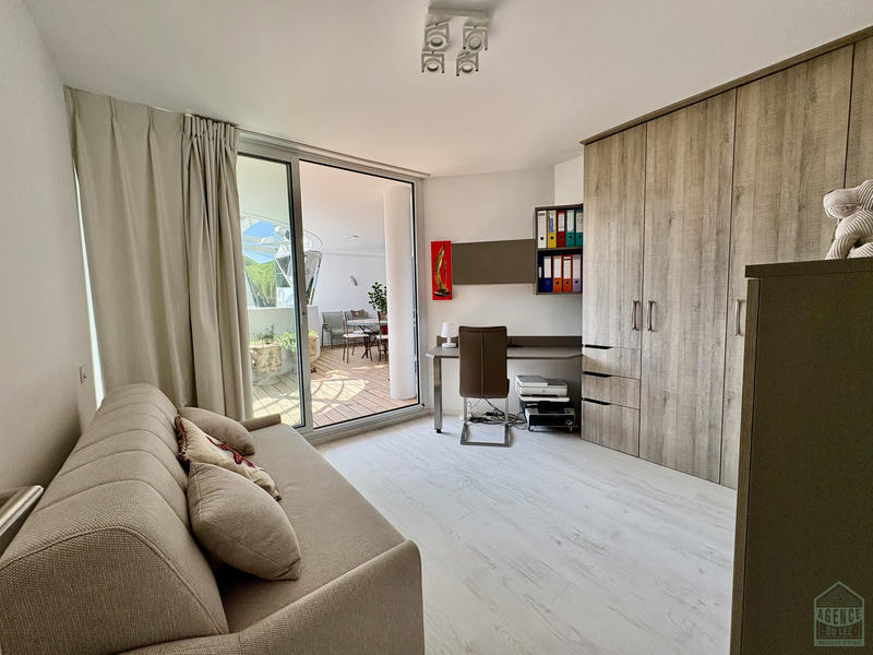 Appartement - 100 m² - 4 pièces