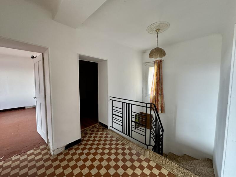 Mas - 261 m² - 8 pièces