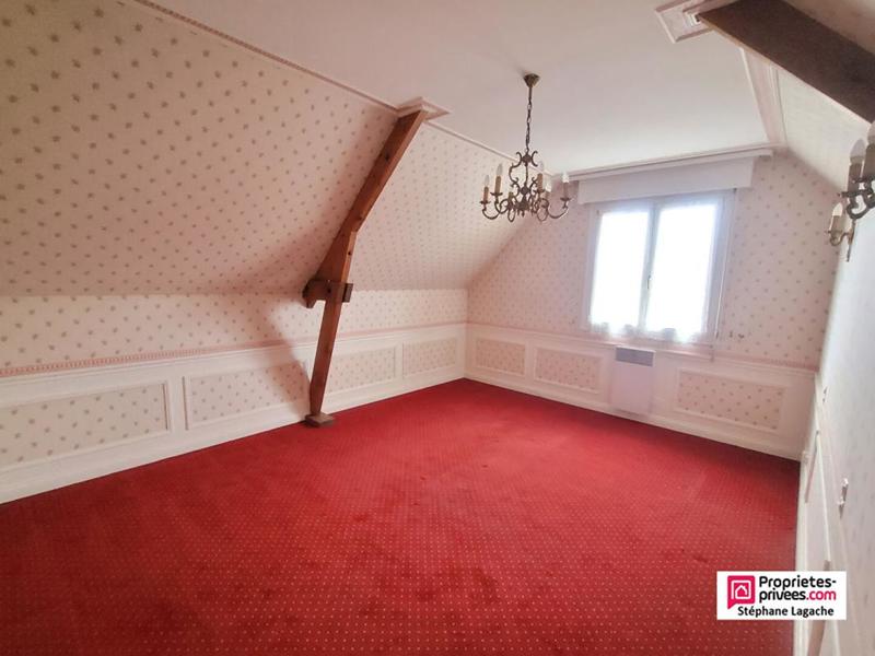 Maison - 255 m² - 8 pièces