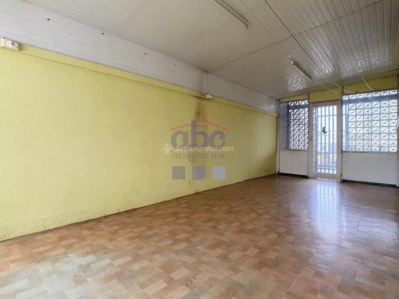 Maison - 180 m² - 10 pièces