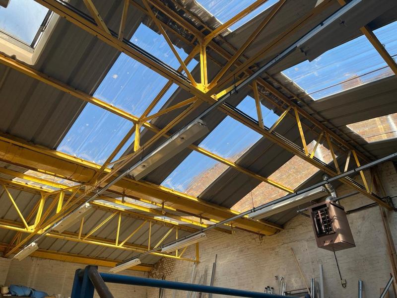 Local commercial - 270 m² - 1 pièce