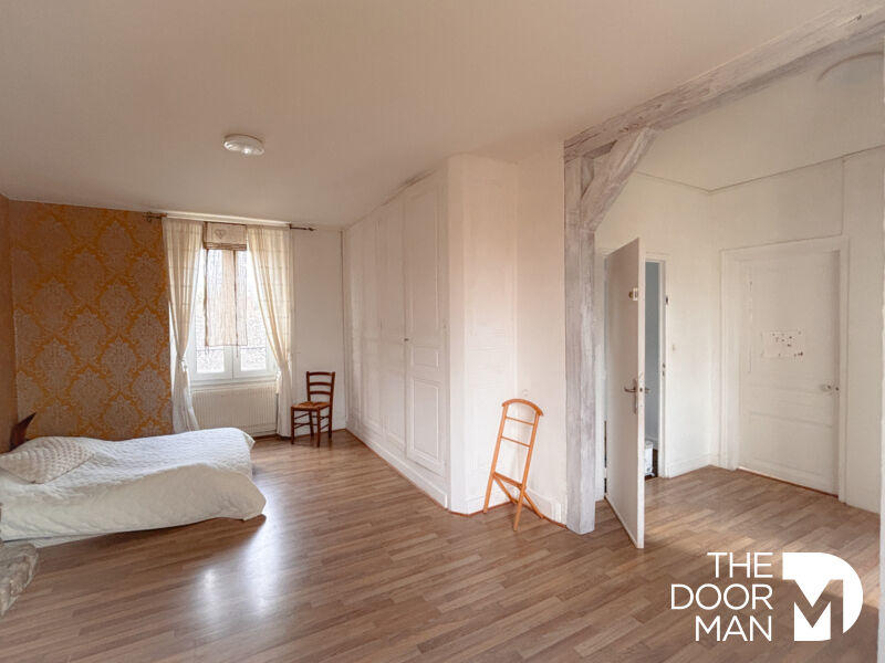 Maison bourgeoise - 245 m² - 9 pièces