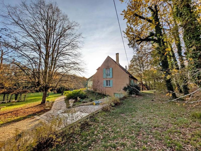 Maison - 200 m² - 9 pièces