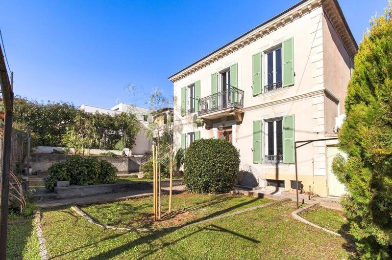 Maison de maîtres - 150 m² - 7 pièces