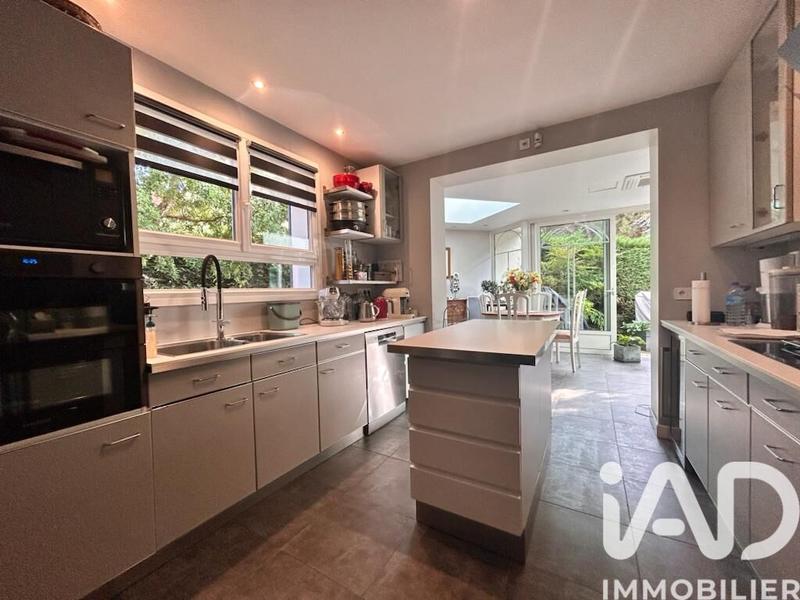 Maison - 162 m² - 6 pièces