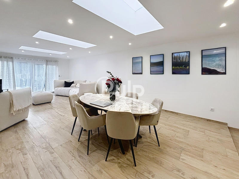 Maison - 122 m² - 4 pièces