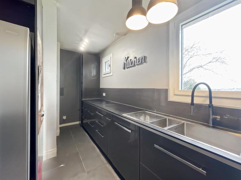 Maison - 175 m² - 6 pièces