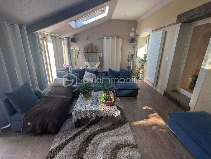 Demeure - 283 m² - 10 pièces