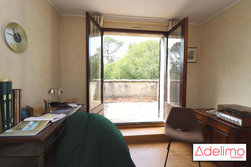 Maison - 240 m² - 7 pièces