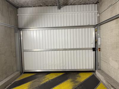 Parking / Garage - 1 m²