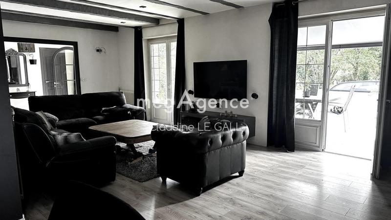 Maison - 200 m² - 7 pièces