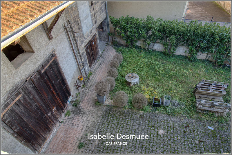 Maison de village - 104 m² - 4 pièces