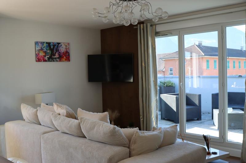 Appartement - 80 m² - 3 pièces