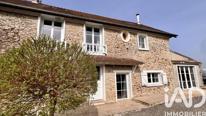 Maison - 200 m² - 6 pièces