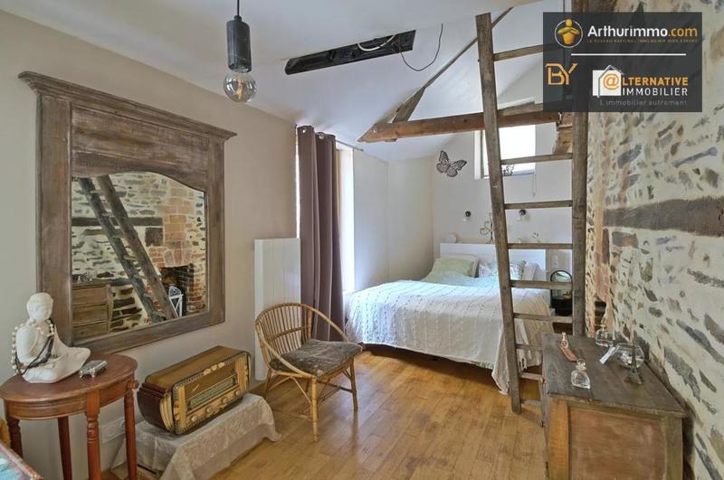 Maison - 157 m² - 7 pièces