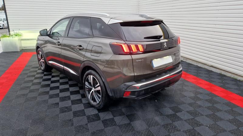 Peugeot 3008 Hybrid 225 E-Eat8 Allure Business