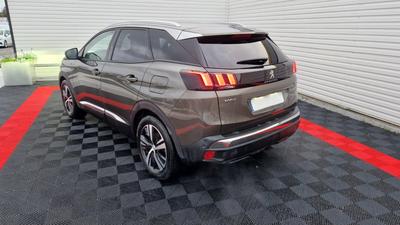 Peugeot 3008 Hybrid 225 E-Eat8 Allure Business