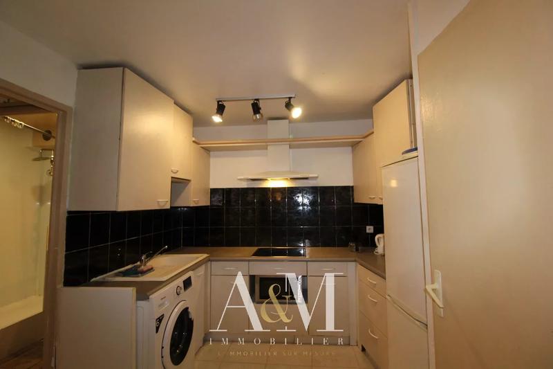 Appartement - 80 m² - 3 pièces