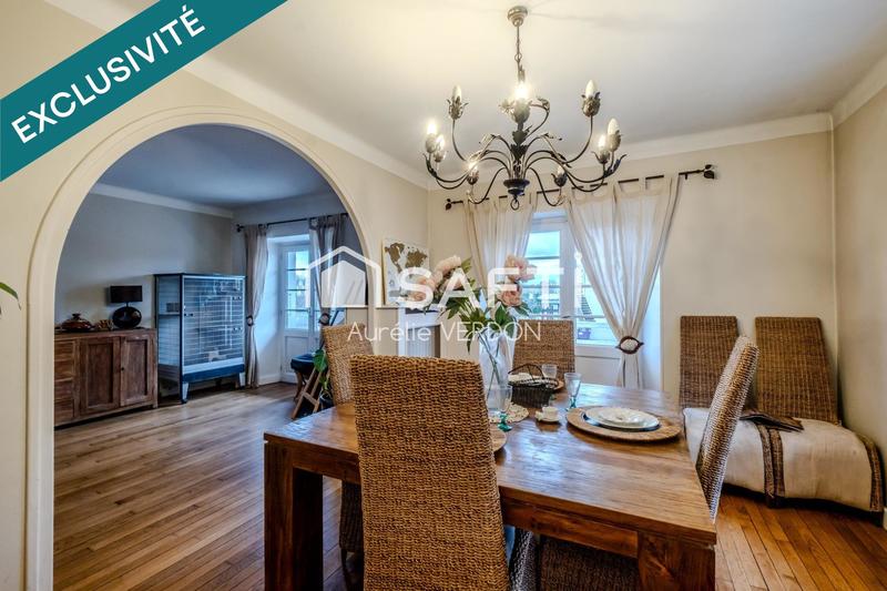 Maison - 260 m² - 7 pièces