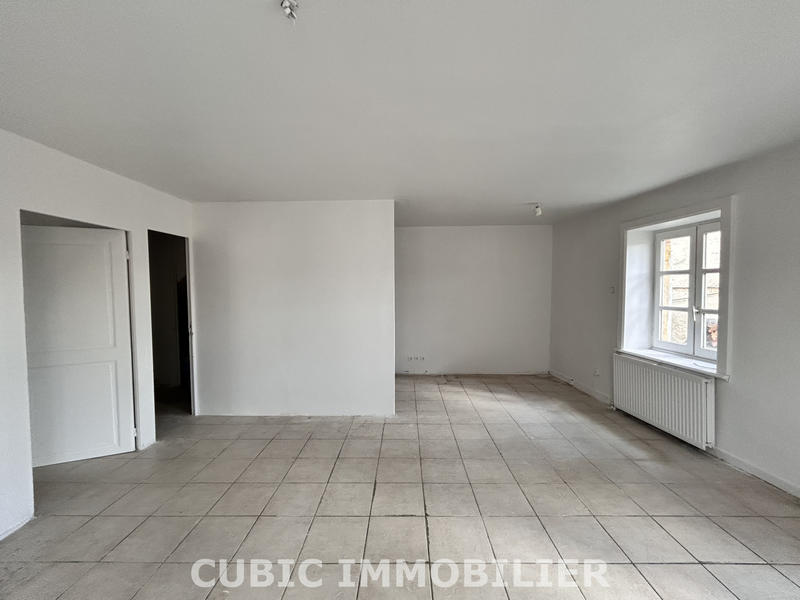 Maison - 147 m² - 10 pièces