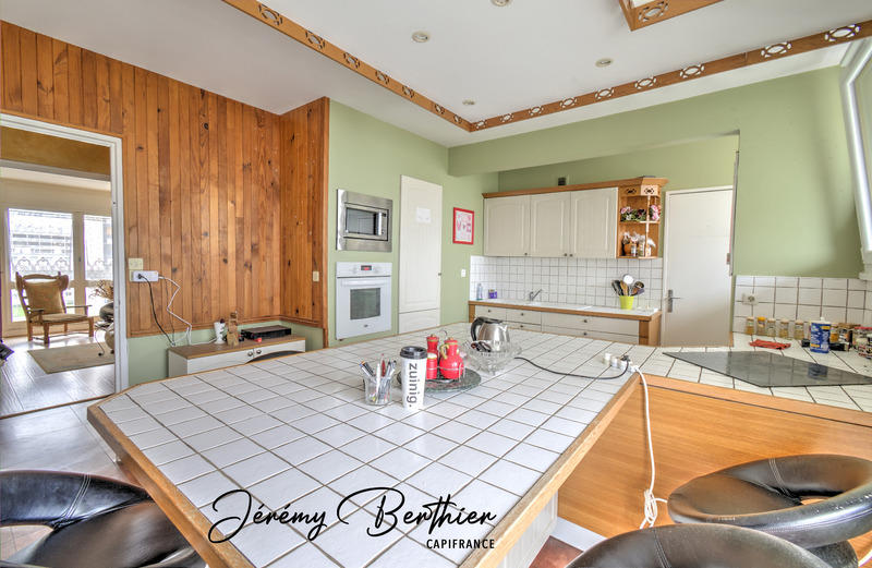 Appartement - 140 m² - 5 pièces