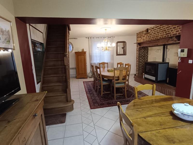 Maison traditionnelle - 153 m² - 10 pièces