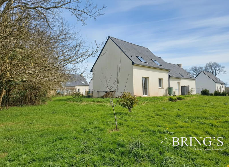 Maison traditionnelle - 78 m² - 4 pièces