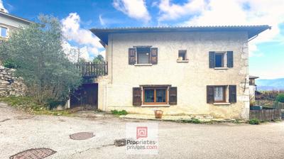 Maison de village - 94 m² - 4 pièces