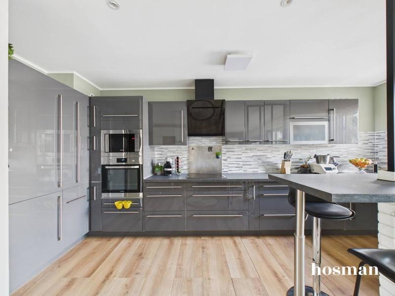 Appartement - 85 m² - 4 pièces