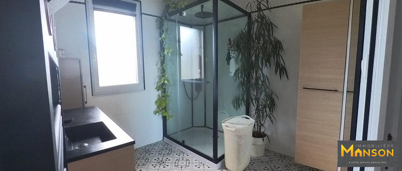 Maison - 158 m² - 7 pièces