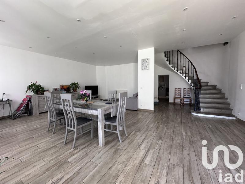 Maison - 185 m² - 5 pièces