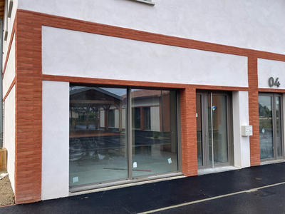 Local commercial - 61 m²