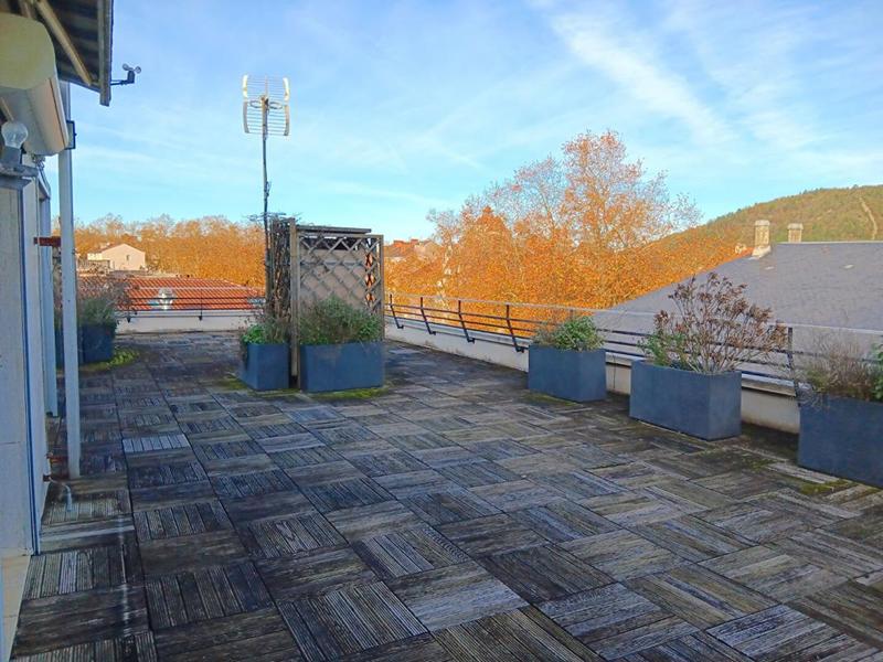 Appartement - 95 m² - 3 pièces