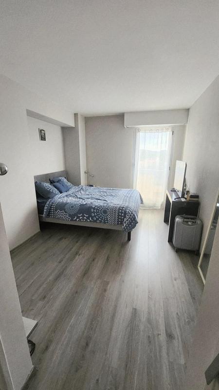 Appartement - 94 m² - 5 pièces