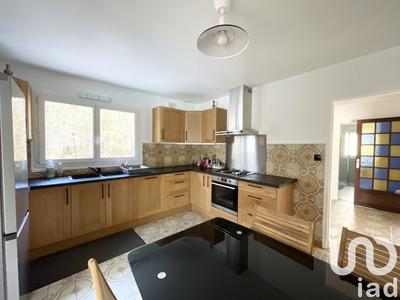 Maison - 245 m² - 8 pièces