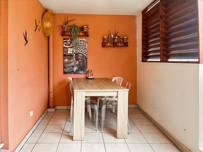 Appartement ancien - 80 m² - 3 pièces